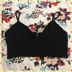 Victoria's Secret Black Bathing Suit Crop Top - L